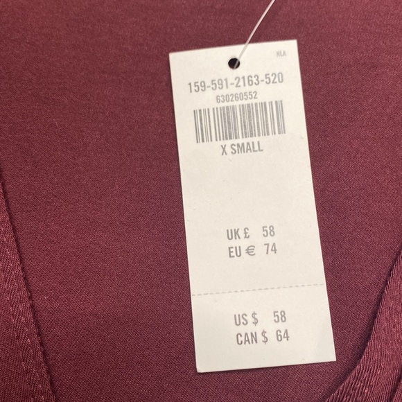 Abercrombie & Fitch dress is a faux wrap front viscose in burgundy color, lXS - Picture 6 of 8